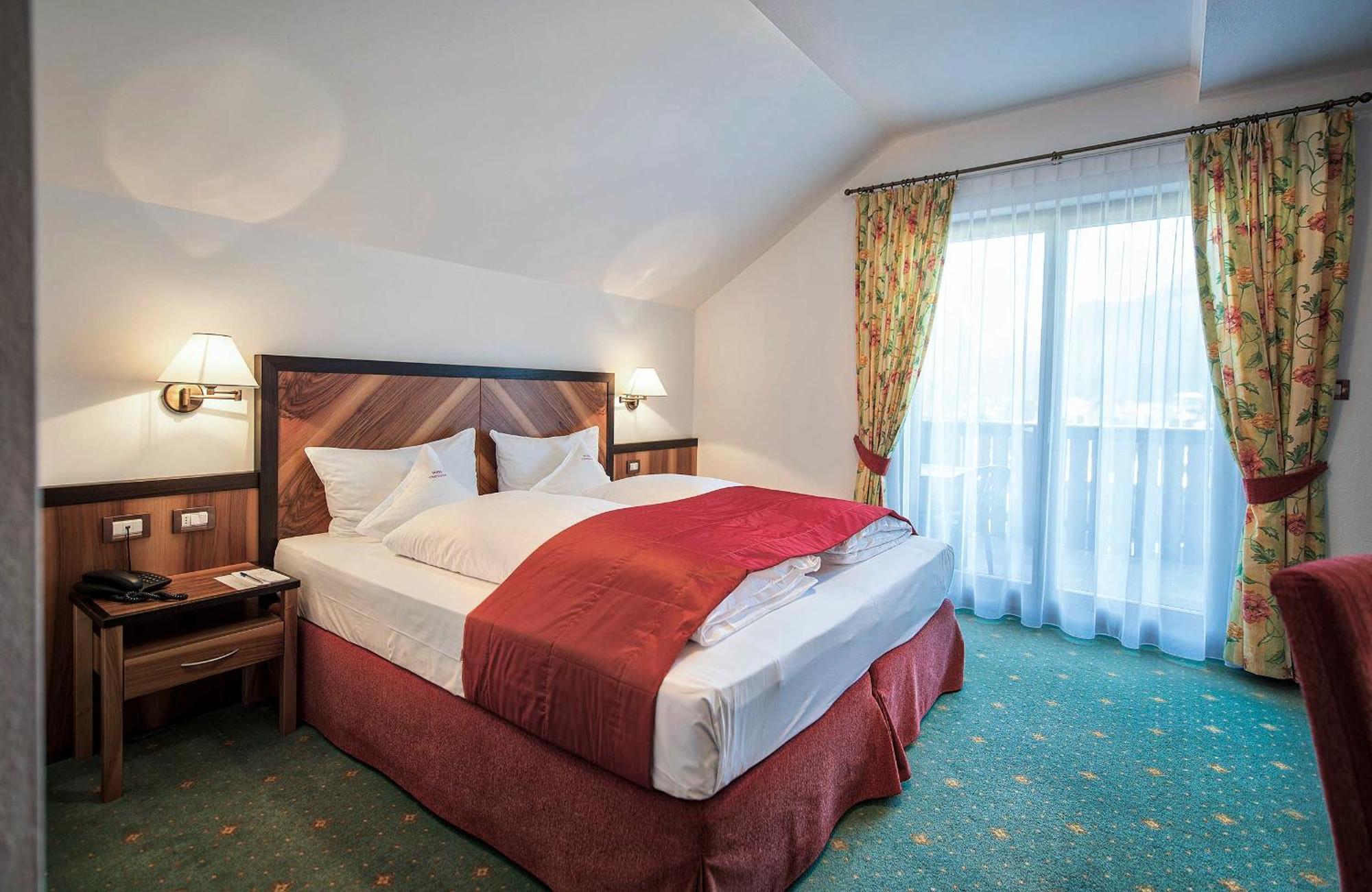 Hotel Cristallo ドッビアーコ 部屋 写真