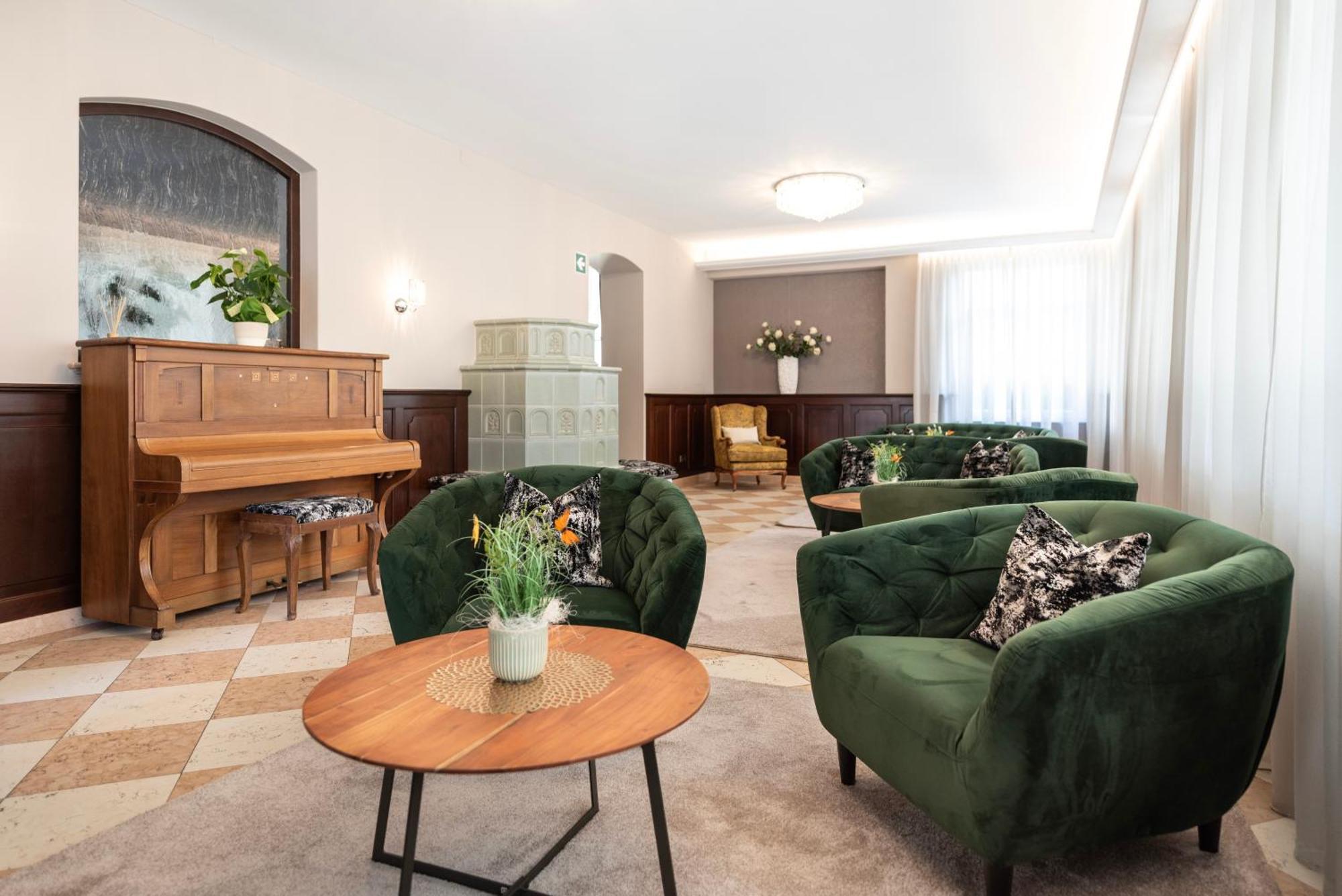 Hotel Cristallo ドッビアーコ エクステリア 写真