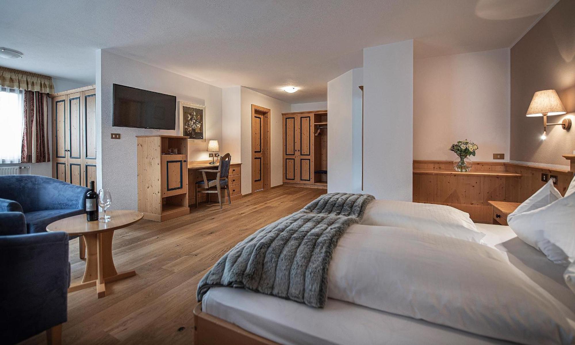 Hotel Cristallo ドッビアーコ エクステリア 写真