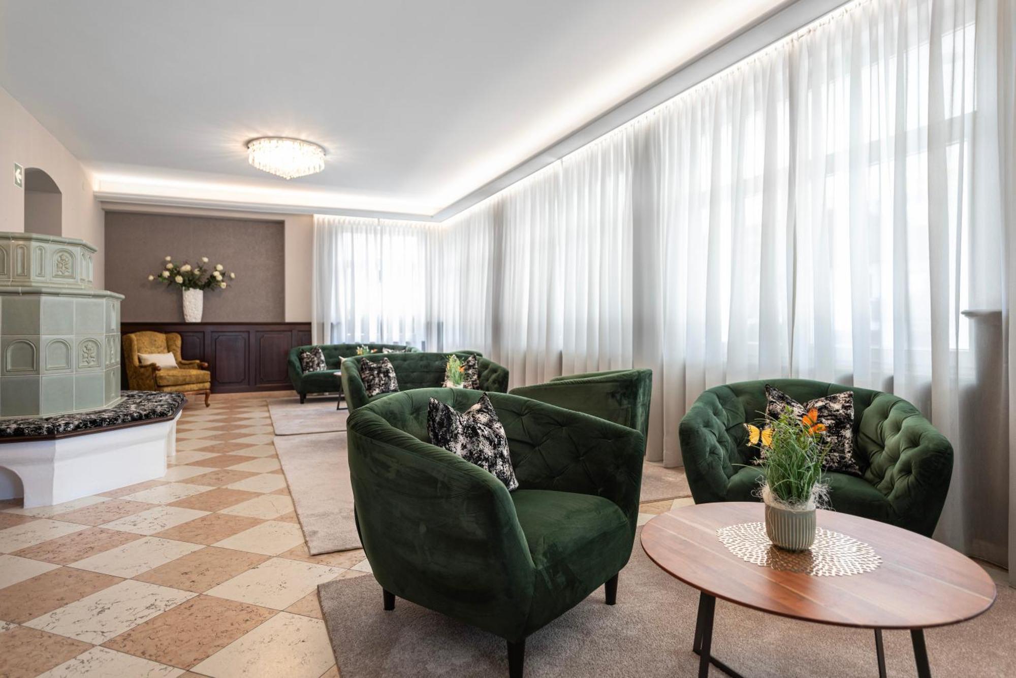 Hotel Cristallo ドッビアーコ エクステリア 写真