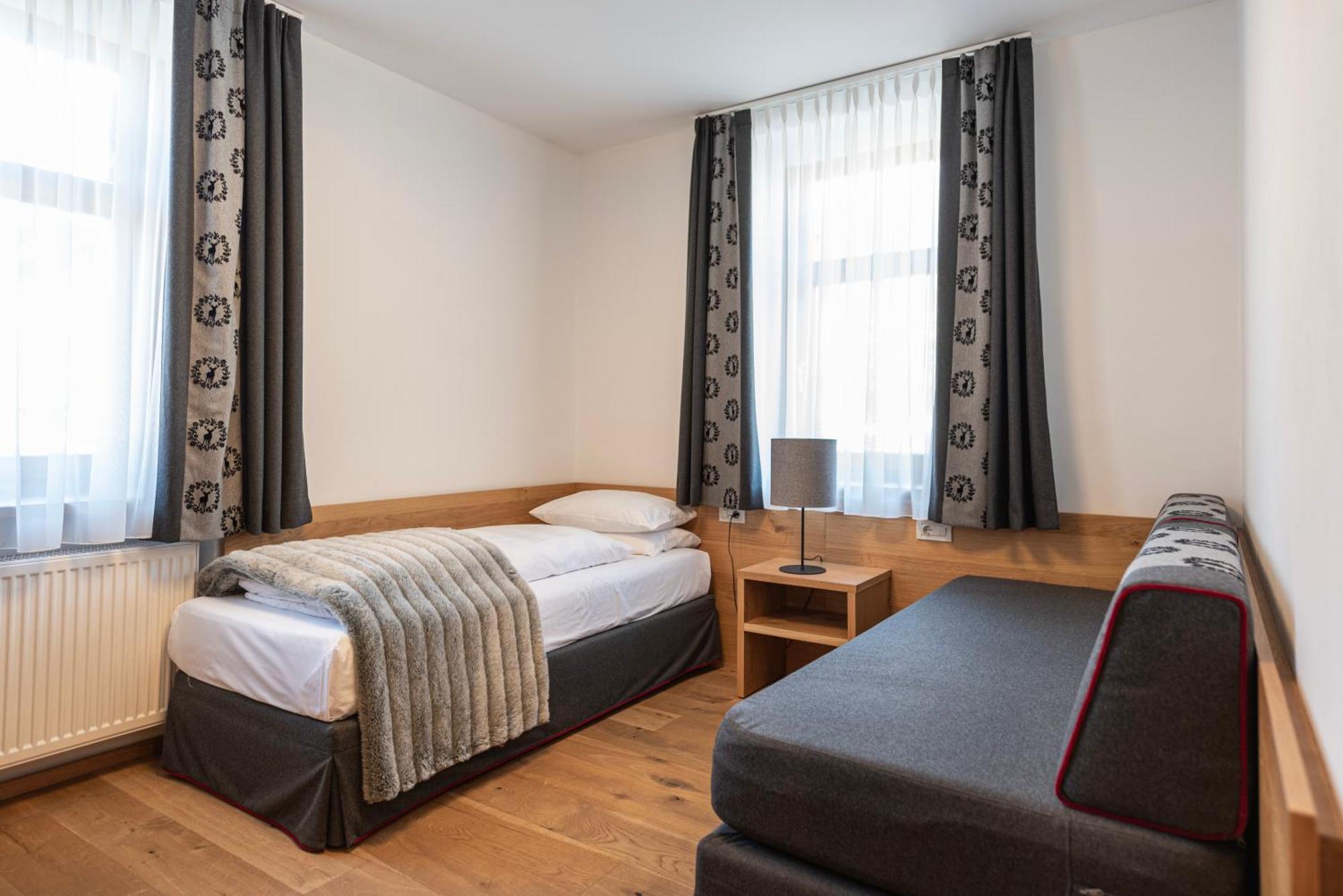 Hotel Cristallo ドッビアーコ エクステリア 写真