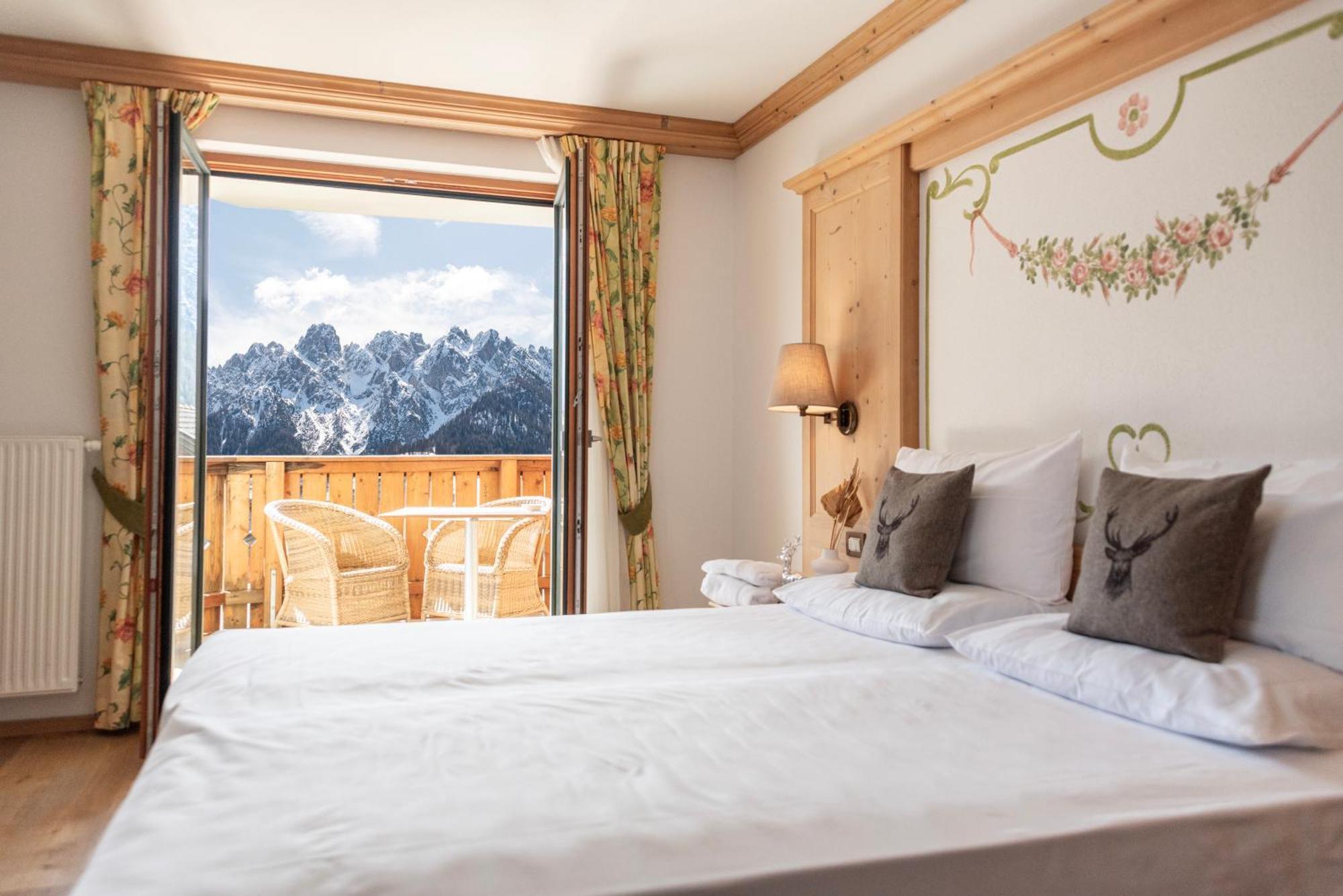 Hotel Cristallo ドッビアーコ エクステリア 写真