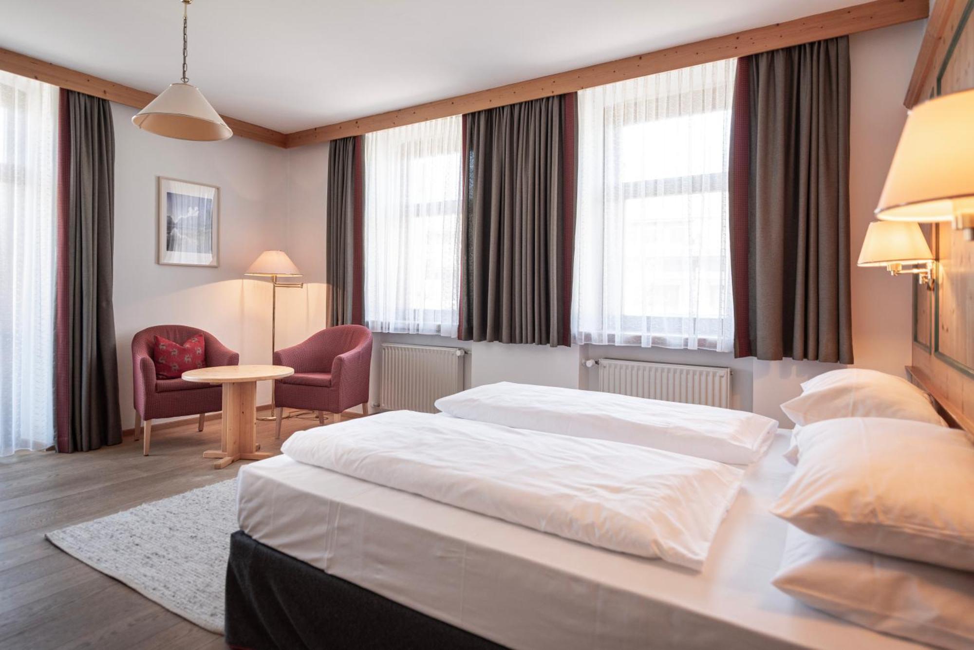 Hotel Cristallo ドッビアーコ エクステリア 写真
