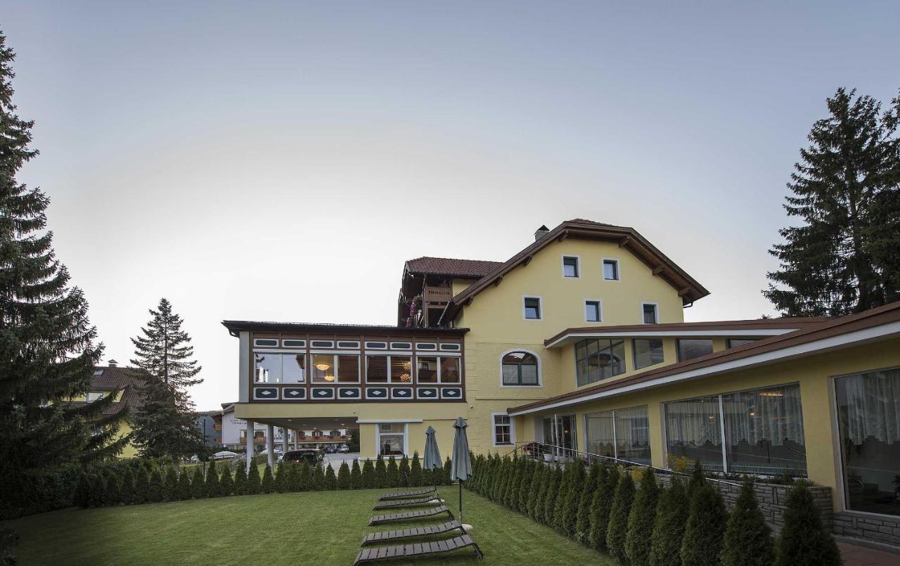 Hotel Cristallo ドッビアーコ エクステリア 写真